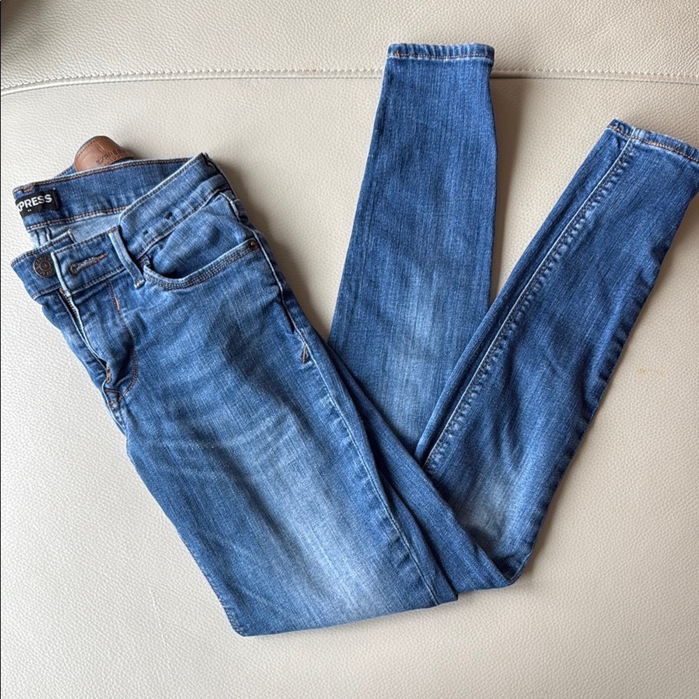 Express Women's Blue Jeans